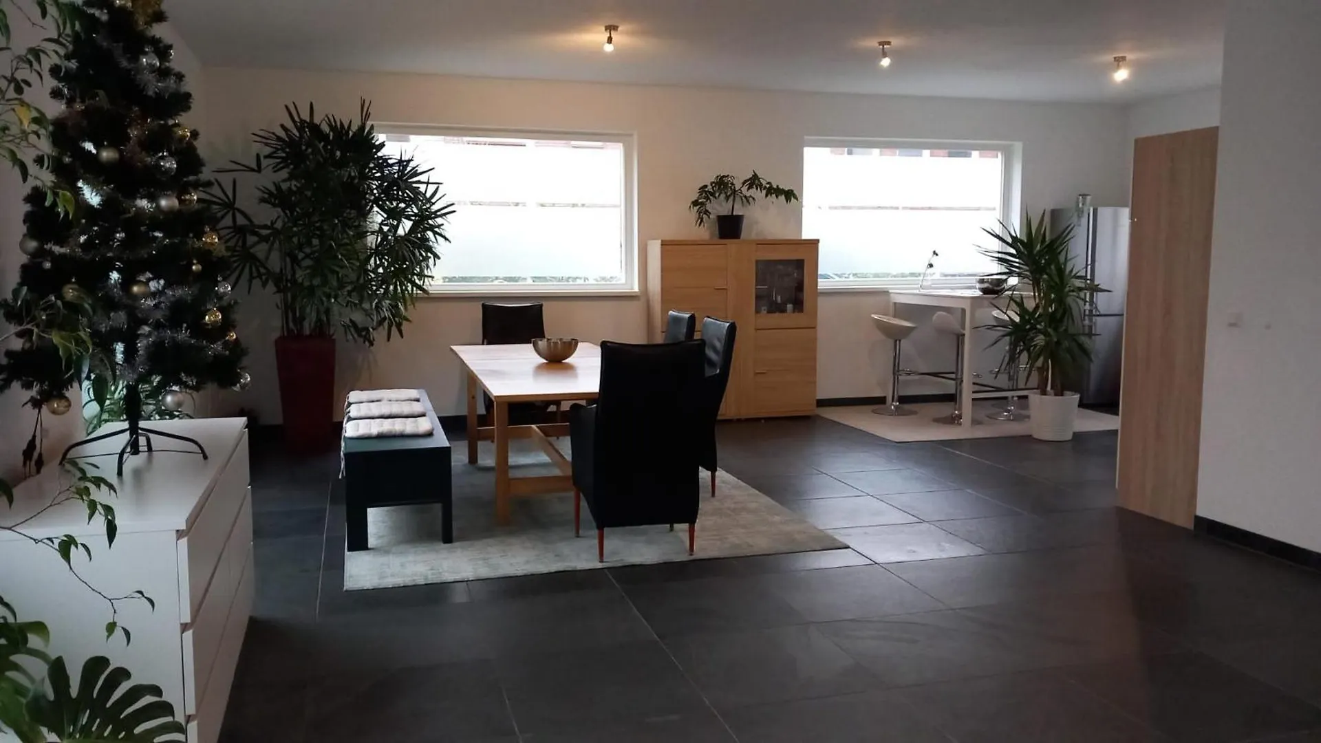 Nocleg ze śniadaniem B&B Luxury Villa, Free Parking, Close To The Center Haga
