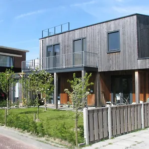 Bed & Breakfast Active, Den Haag