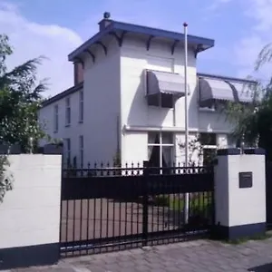 Bed & Breakfast Insulinde, Den Haag